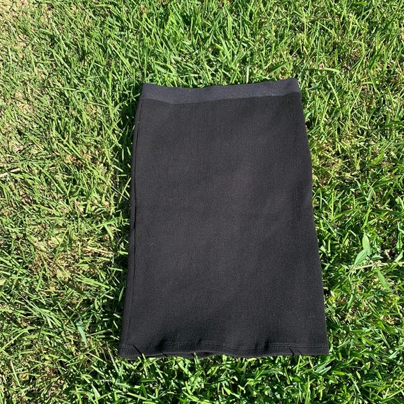 Philosophy Ribbed Pencil Skirt - Picture 3 of 14